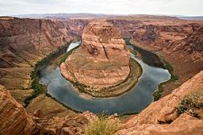 300px-USA_10187_Horseshoe_Bend_Luca_Galuzzi_2007.jpg