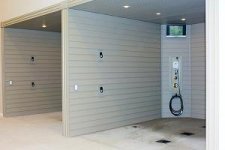 horseShowerStall.jpg